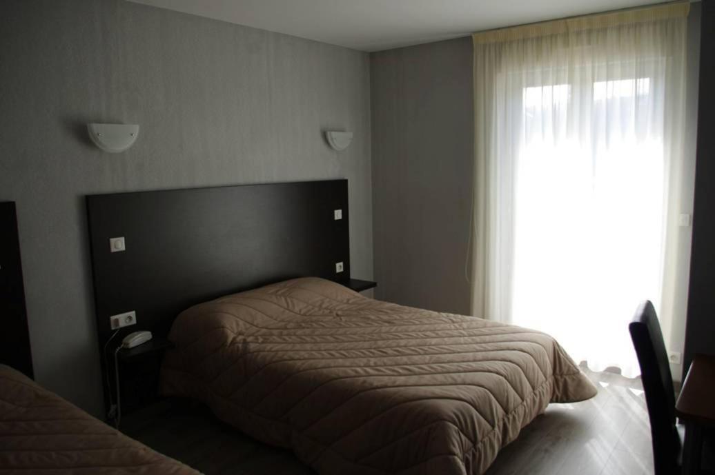 Hotel De Bordeaux Gramat Habitación foto